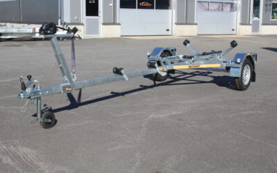 Venetraileri 825kg 6,5m pitkälle veneelle